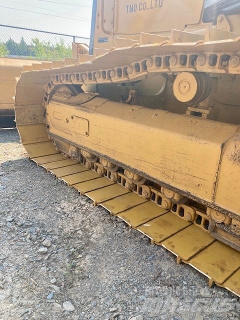 CAT D 3 K LGP بلدوزرات مجنزرة