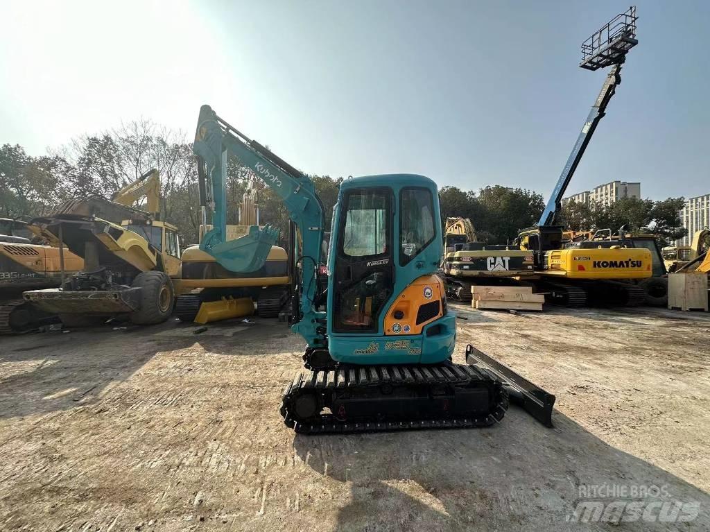Kubota U 35 حفارات زحافة
