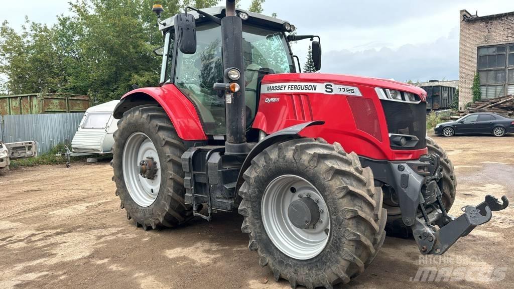 Massey Ferguson 7726 الجرارات