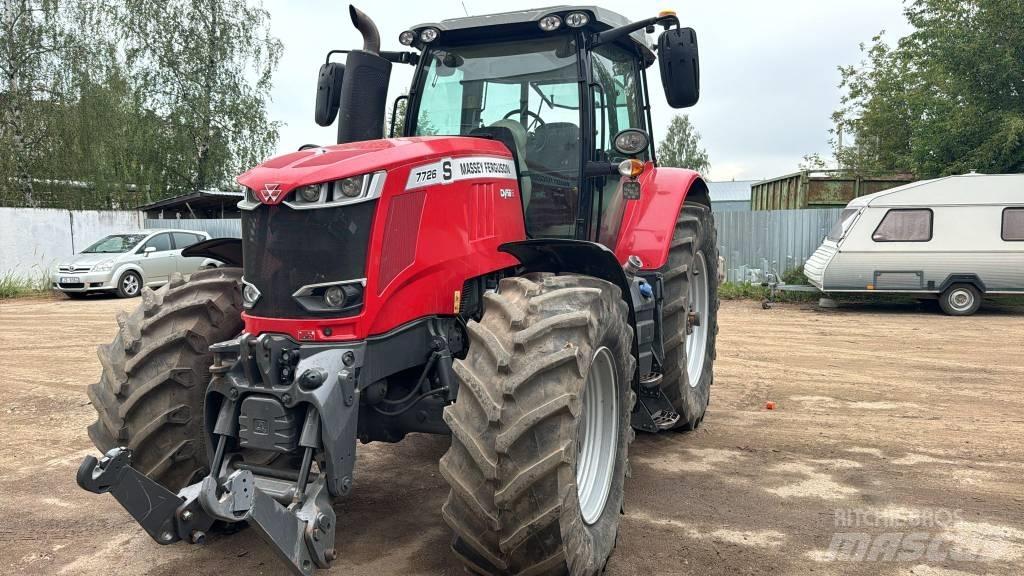 Massey Ferguson 7726 الجرارات