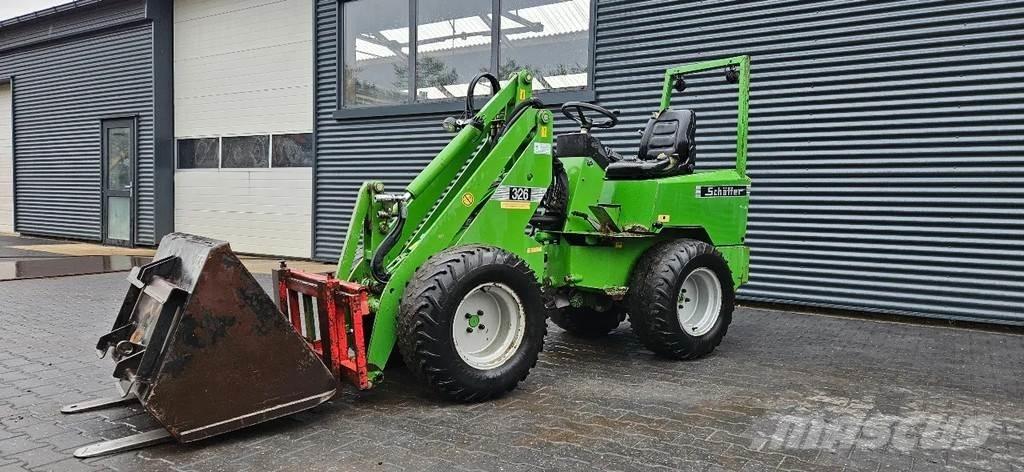 Schäffer 326 لوادر صغيرة