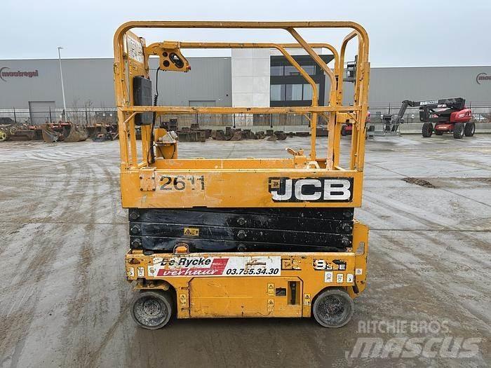 JCB S1930E رافعات ومنصات أخرى