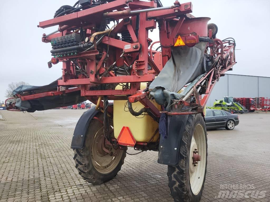 Hardi Twin 2800 الرشاشات