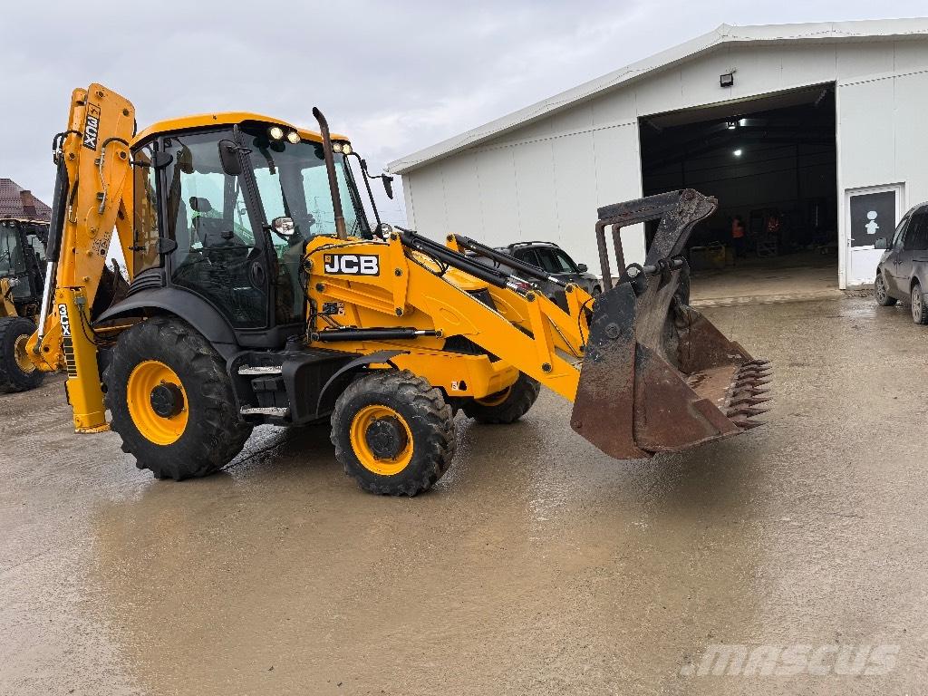 JCB 3cx لوادر ذات جرافات عكسية