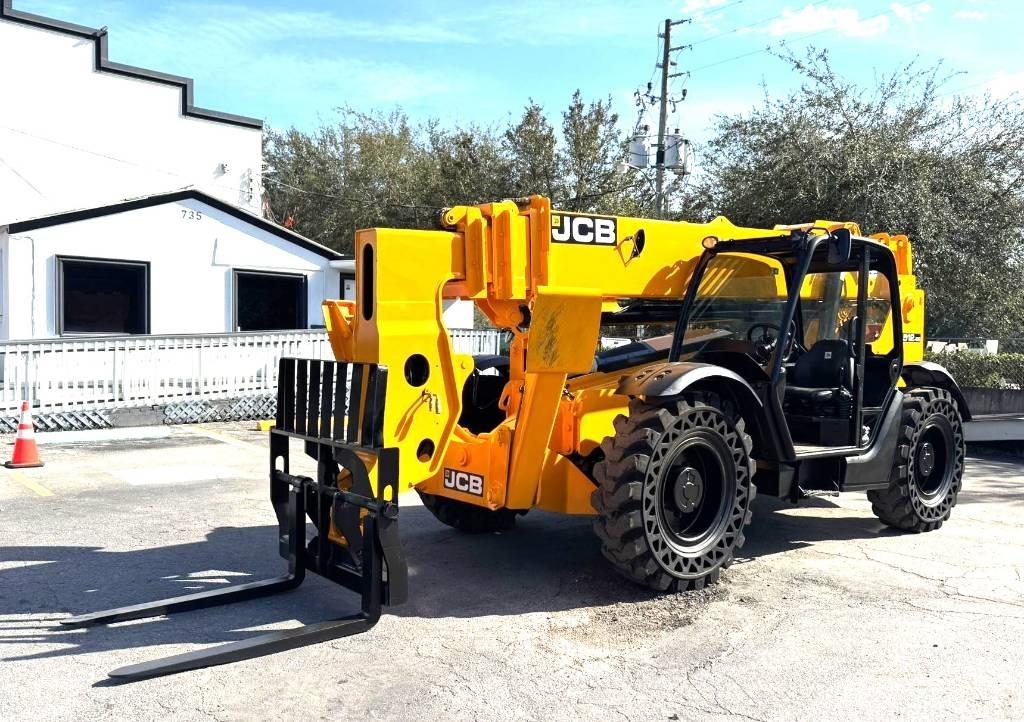 JCB 512-56 مناولات متداخلة