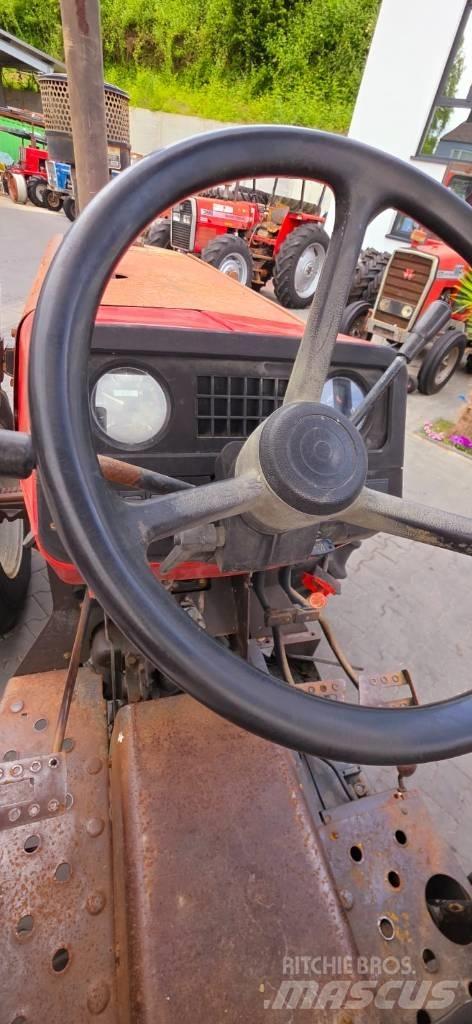 Massey Ferguson 390 الجرارات