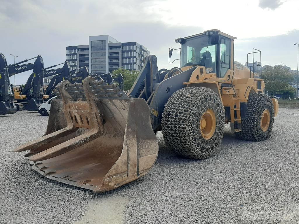 Volvo L220H لوادر بعجل