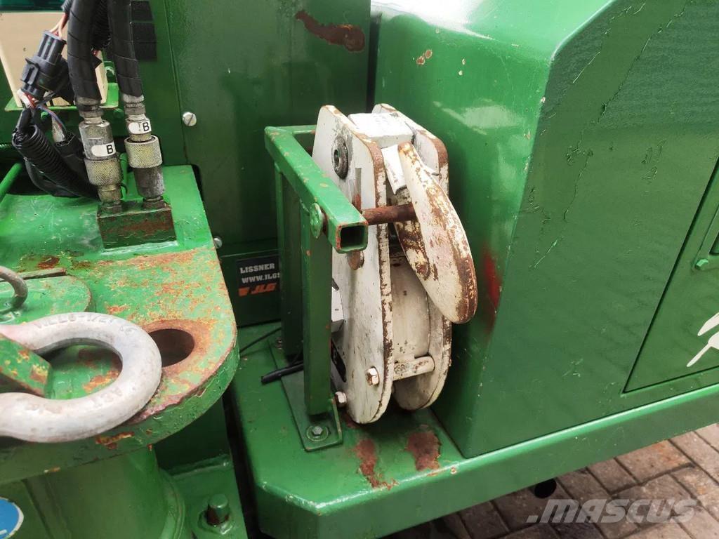 Unic URW 706 CDE رافعات صغيرة