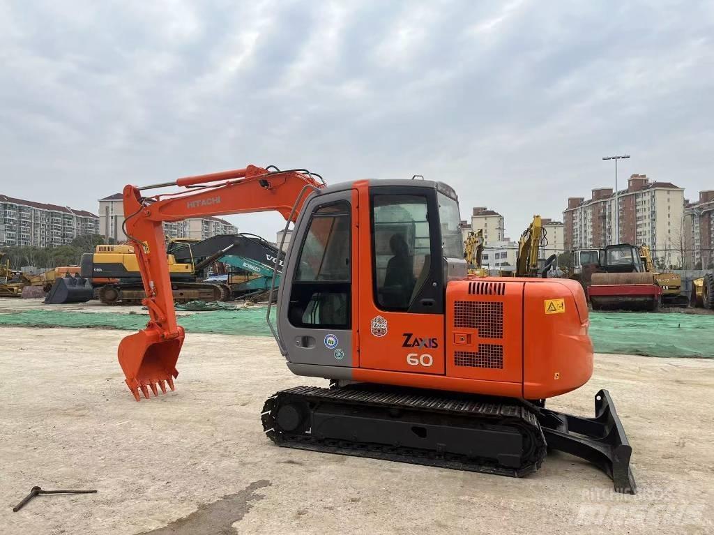 Hitachi ZX 60 حفارات صغيرة أقل من 7 طن (حفارات صغيرة)