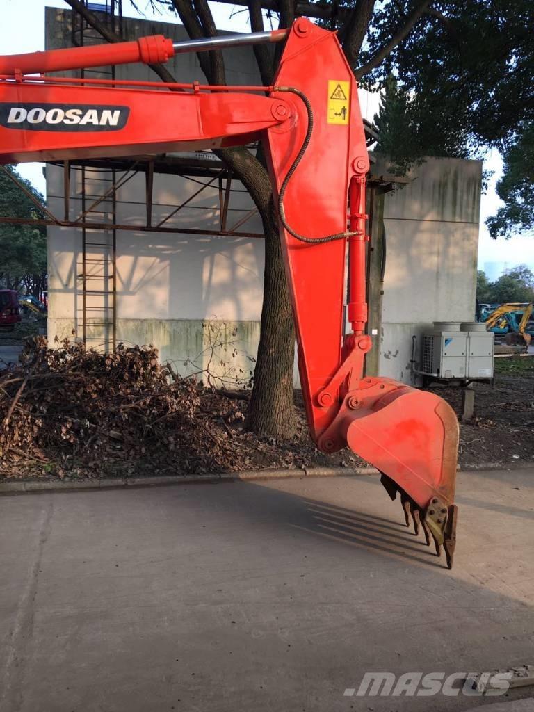 Doosan dh150w-7 حفارات بعجل