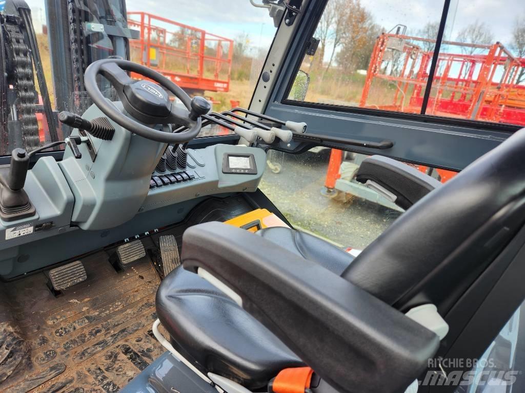 Heli CPCD 100 CU1G3 شاحنات الديزل