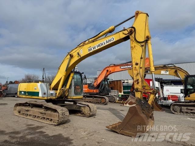 New Holland E 215 حفارات زحافة