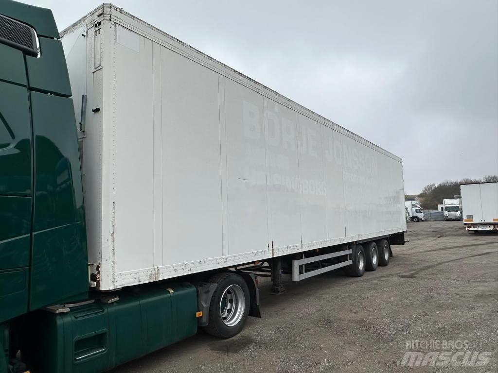 Schmitz SKO 24 3260 نصف مقطورات ذات هيكل صندوقي