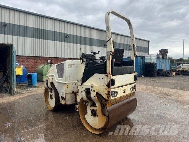 Bomag BW 138 AD-5 مداحل ثنائية الاسطوانة
