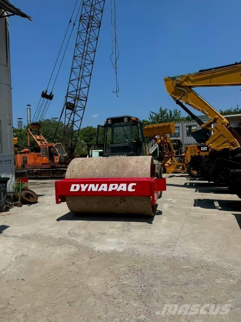 Dynapac CA 30 D مداحل أحادية الأسطوانة