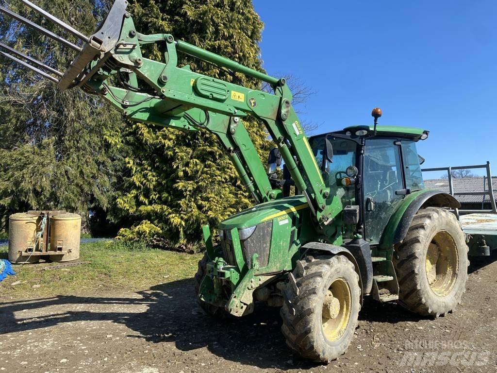 John Deere 5100 R الجرارات