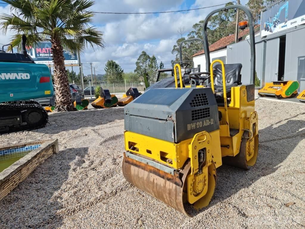 Bomag BW 90 AD-4 مداحل أحادية الأسطوانة