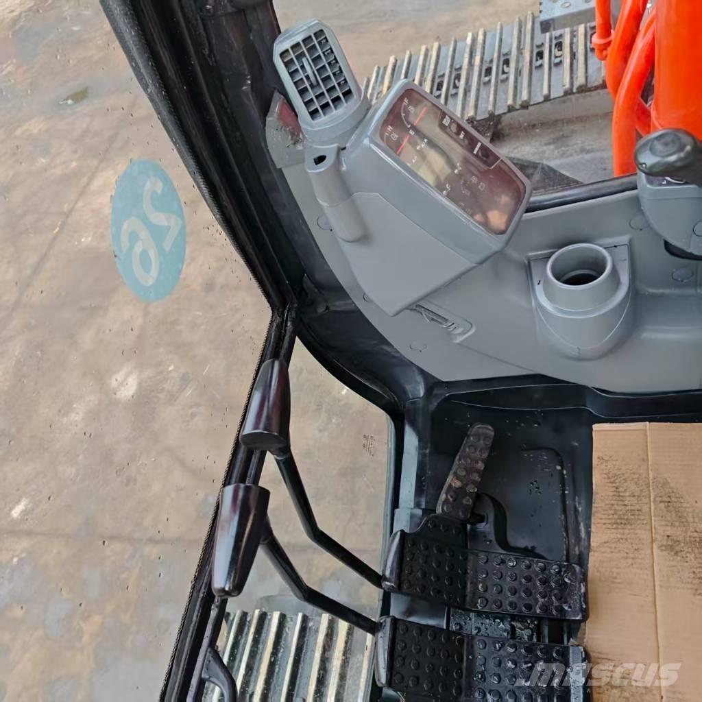 Hitachi ZX 350 حفارات زحافة
