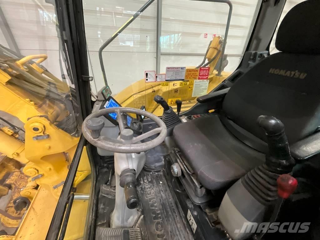 Komatsu PW 98 MR-8 حفارات بعجل