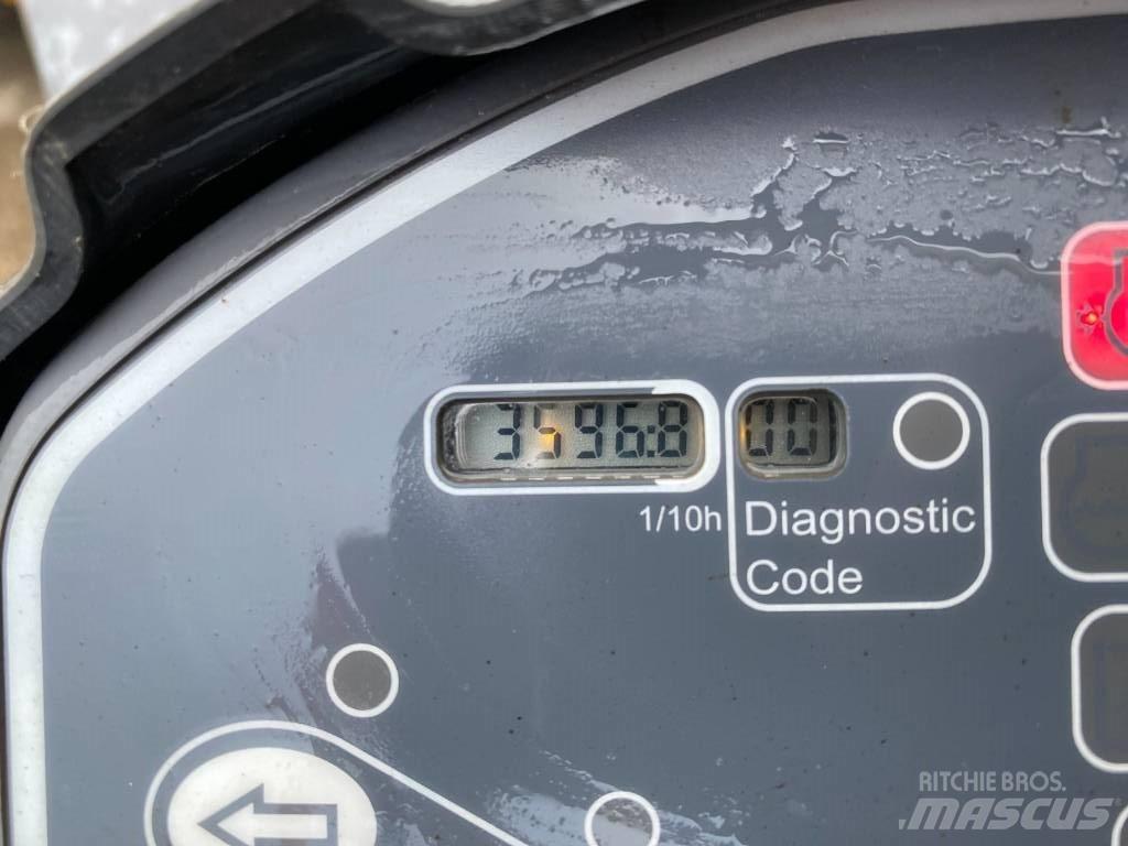 Hamm HD 14 VV مداحل ثنائية الاسطوانة
