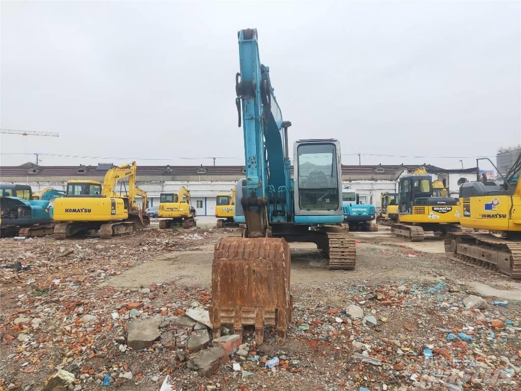 Kobelco SK 135 SR حفارات زحافة