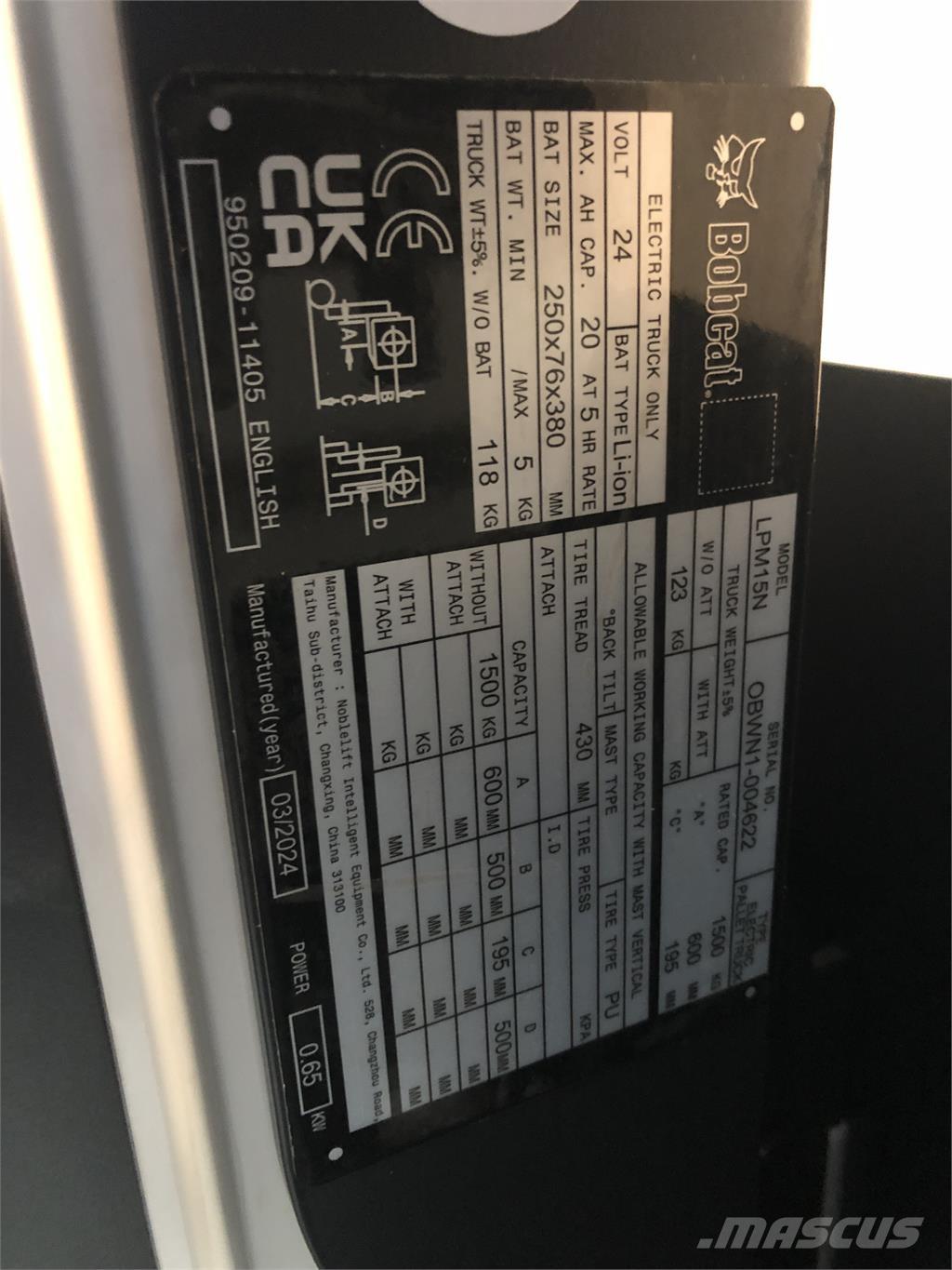 Bobcat LPM15N معدات التكديس الجوالة