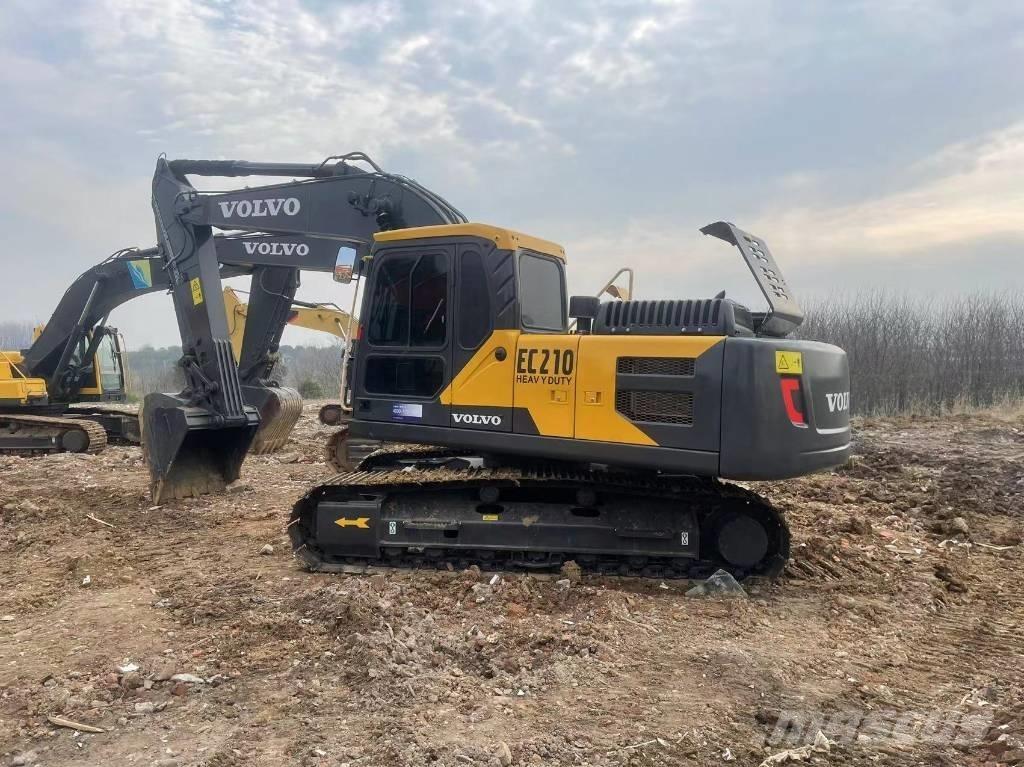 Volvo EC 210 D حفارات زحافة