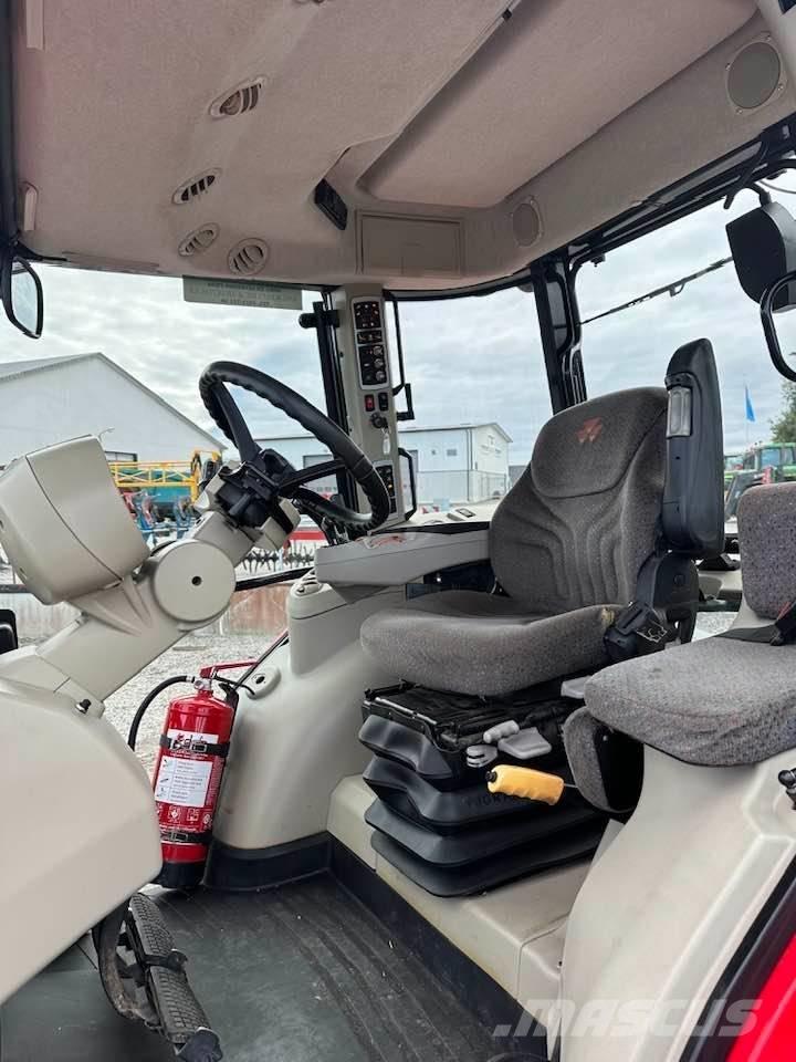 Massey Ferguson 5612 الجرارات