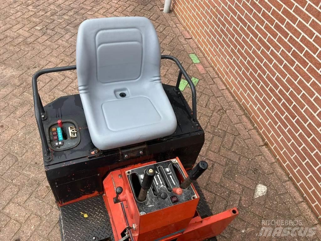 Kubota KC100H عربات نقل قلابة مجنزرة