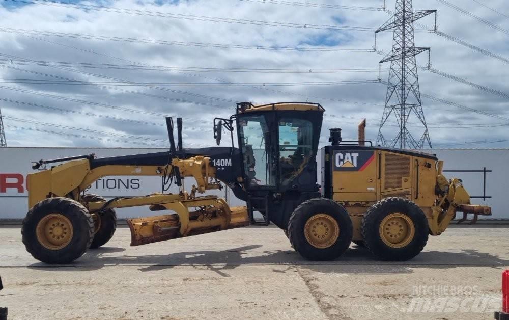 CAT 140 M معدات تمهيد الطرق