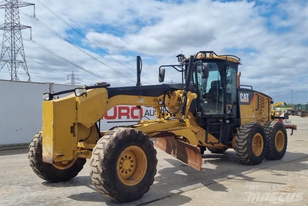 CAT 140 M معدات تمهيد الطرق