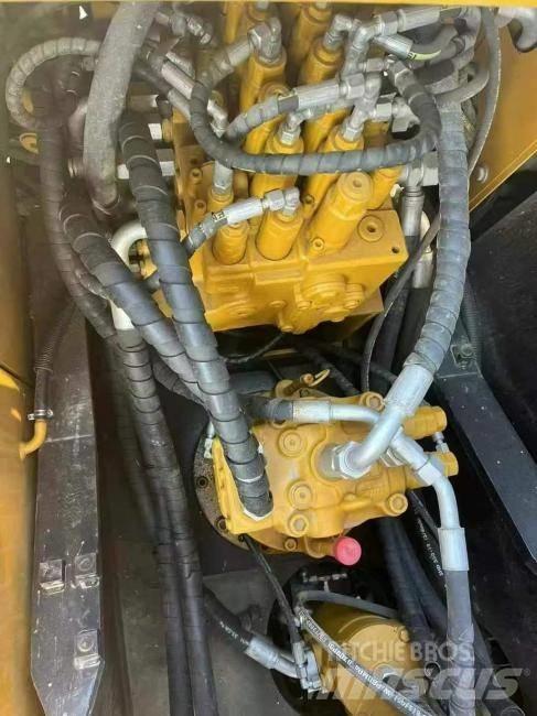Sany 155C حفارات زحافة
