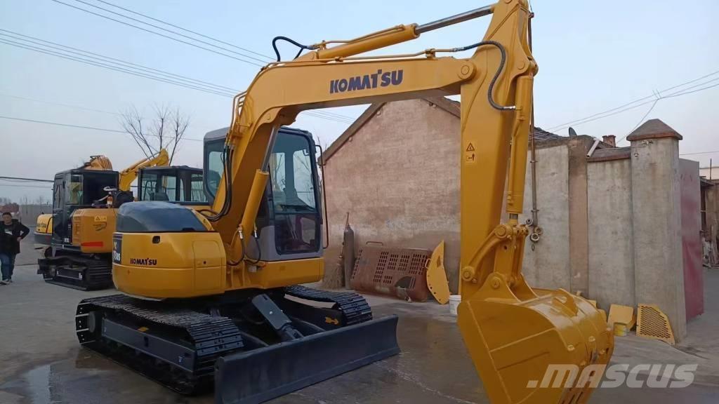 Komatsu PC 78 US حفارات وسط 7 طن - 12 طن