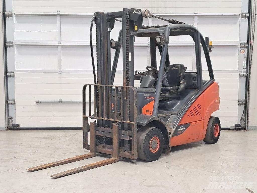 Linde H25D-02 شاحنات الديزل