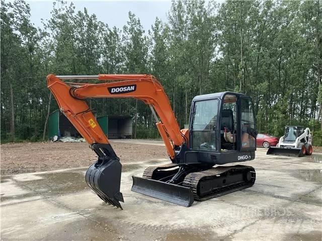 Doosan DH 60-7 حفارات صغيرة أقل من 7 طن (حفارات صغيرة)
