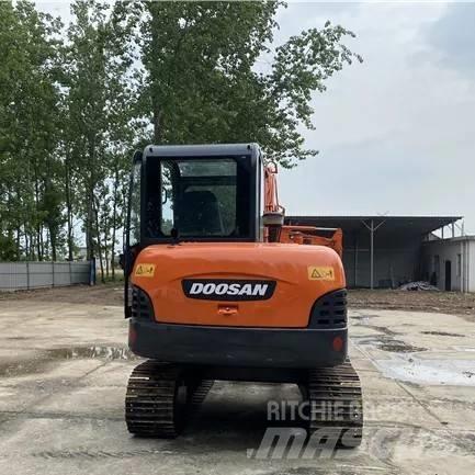 Doosan DH 60-7 حفارات صغيرة أقل من 7 طن (حفارات صغيرة)