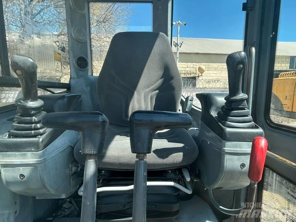 Volvo ECR 88 D حفارات زحافة