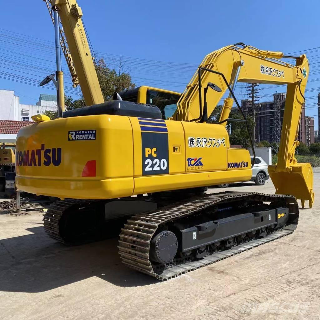 Komatsu PC 220 حفارات زحافة