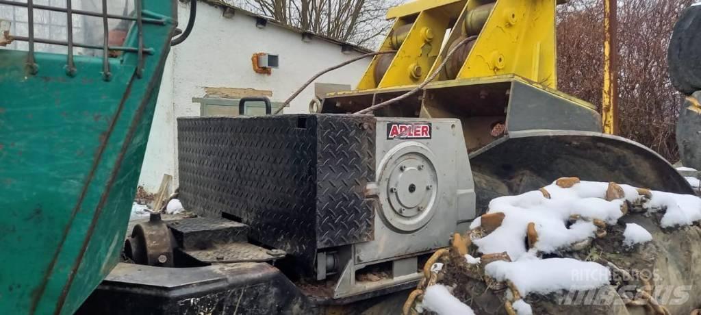 Timberjack 240 C ساحبات الأشجار