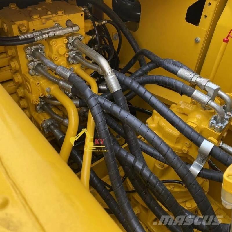 Komatsu PC 200 LC-8 حفارات زحافة