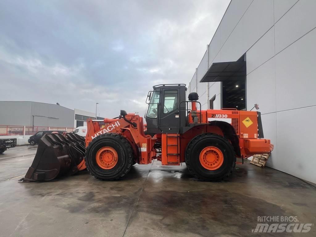 Hitachi ZW 330 لوادر بعجل
