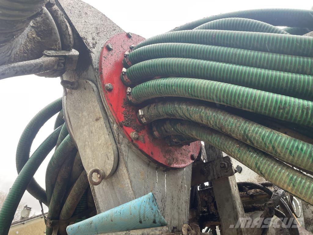 Pichon TCI 18500 معدات توزيع السماد العضوي