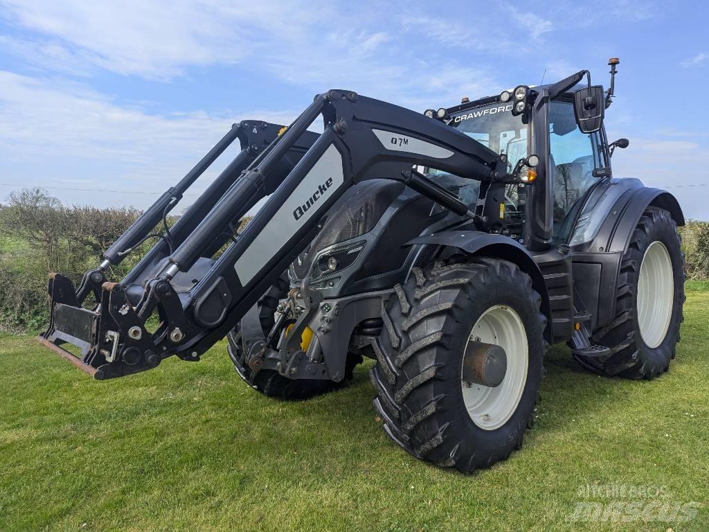 Valtra T 254 الجرارات