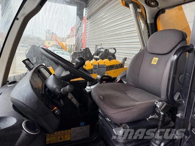 JCB 541/70 مناولات متداخلة