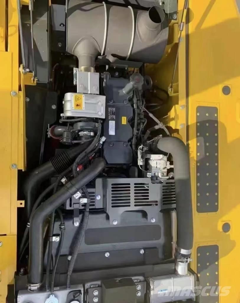 Komatsu PC 200-8 حفارات زحافة