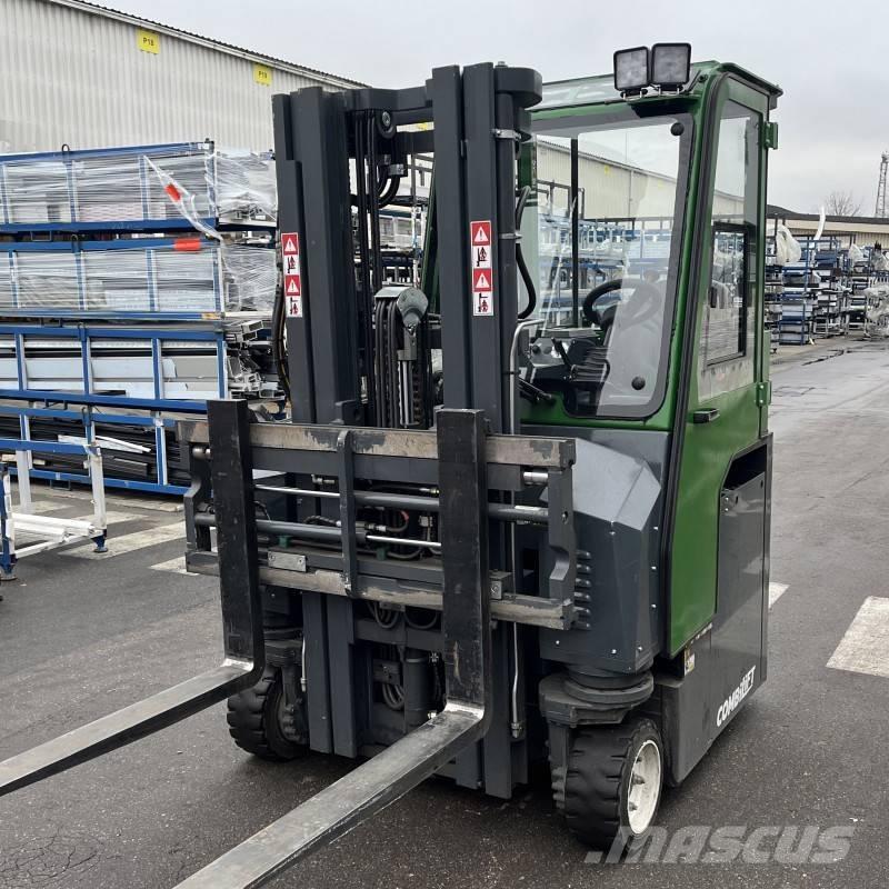 Combilift CBE 2500 شاحنة المناولة رباعية الاتجاهات