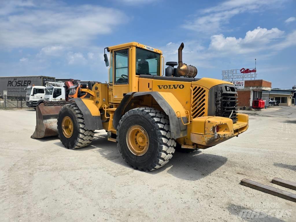 Volvo L 120 E لوادر بعجل