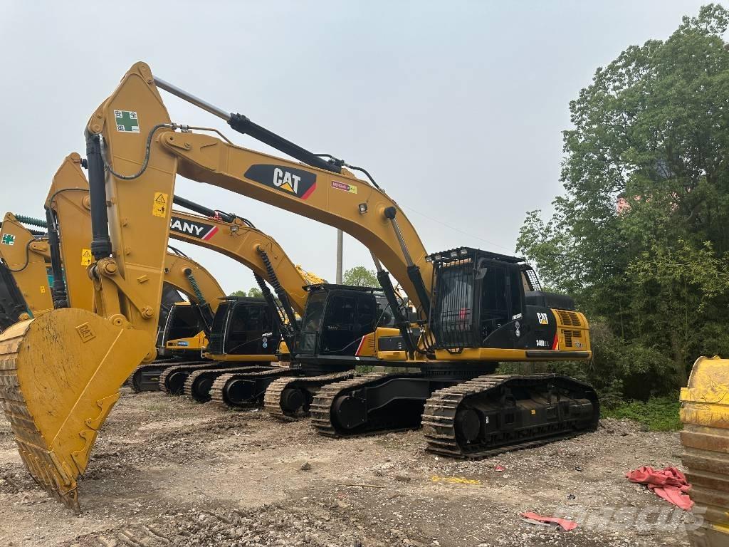 CAT 340D2 حفارات زحافة