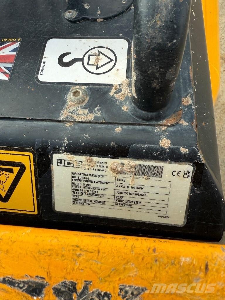JCB HT D5 عربات نقل قلابة مجنزرة