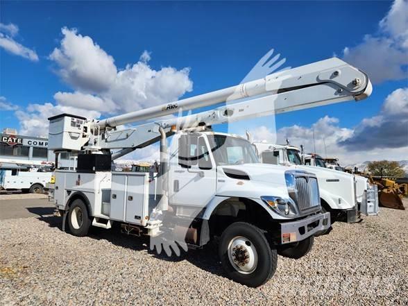 Altec AA755 المنصات الهوائية المثبتة على شاحنة